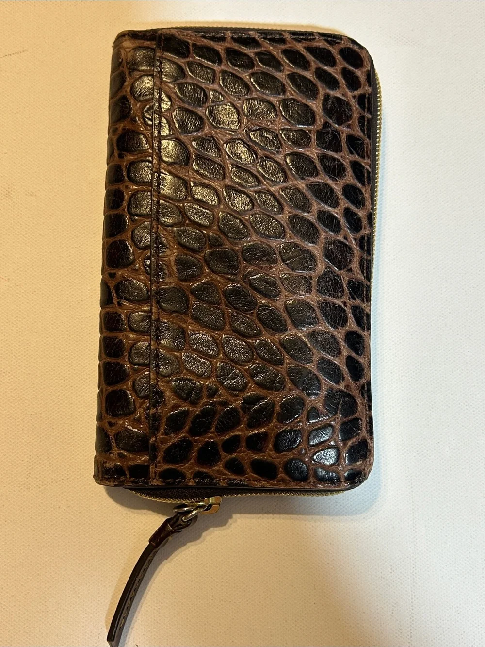 Dooney & Bourke Vintage Nile Collection Croc Embossed Leather Zip Wallet